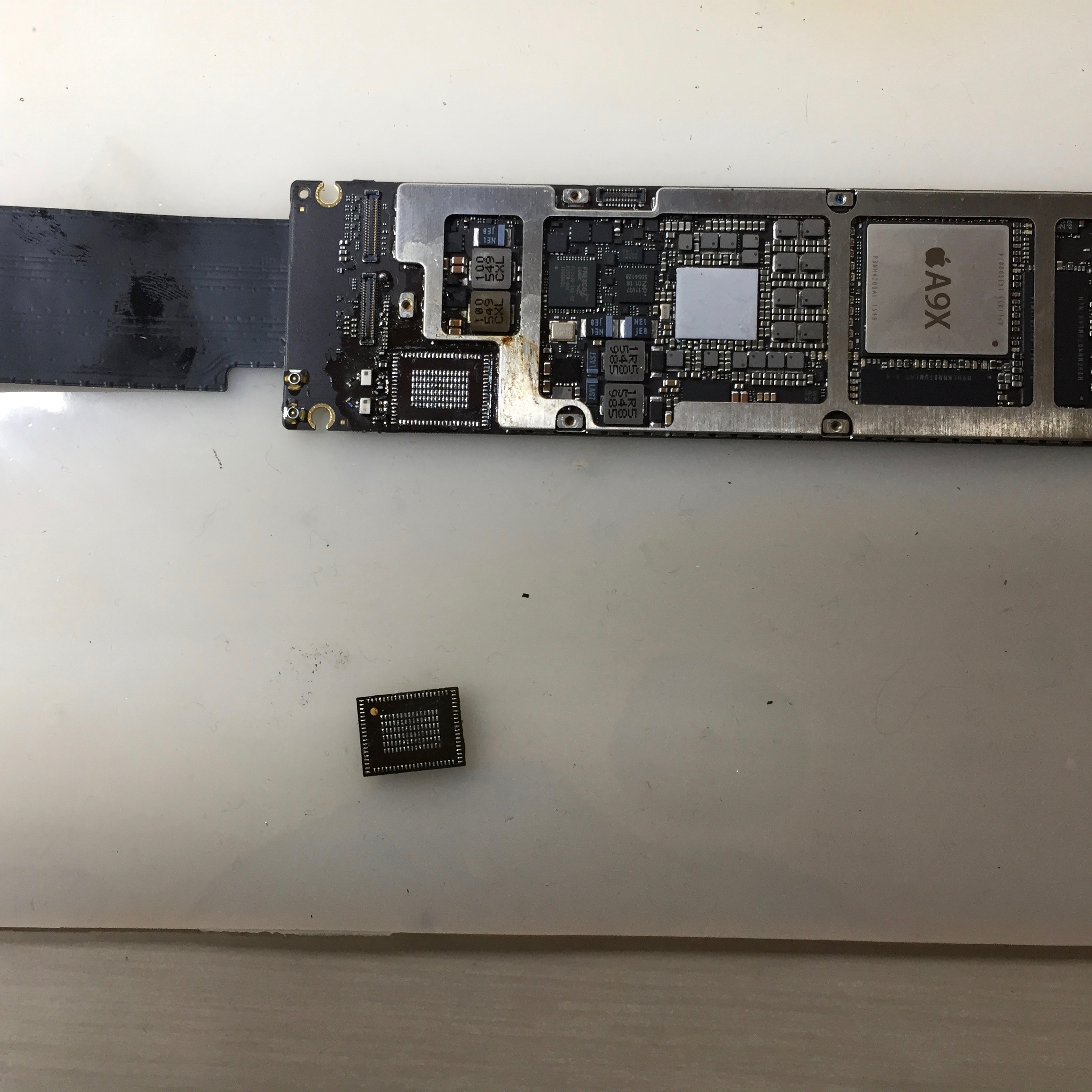 Ipad Pro アクティベーションロックを解除 Applemac神戸店 Macboook Iphone 買取と修理