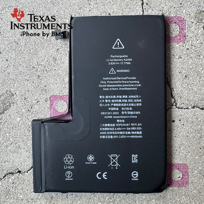 iPhone 12 Pro Max 修理交換後のエラー通知消すBMSバッテリー