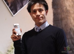 神戸元町駅前 iPhone 5s ガラス画面4000円修理