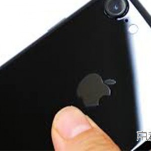 iPhoneを落として電源が入らない時は　充電をしない！！　お盆でも対応！！
