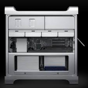 MacPro 2010 いまでも現役！！　筒型MacProにも負けない！！　京都