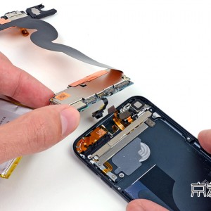 iPod Touch 6世代のバッテリー交換を自分でするには難易度が高い！！