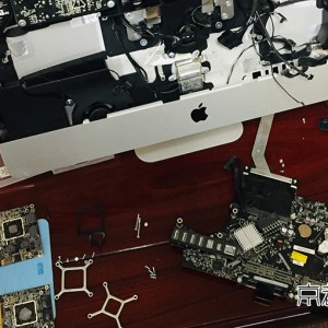 iMac/MacBook 画像に縦線が入る・真っ暗で見ることが出来ない・ログイン出来ない 格安修理