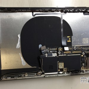iPhone Xの水没修理　水にジャポンと落とし1時間後