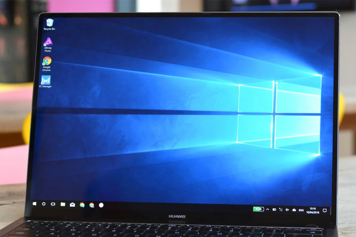 神戸元町 Windowsノートパソコン液晶画面交換修理