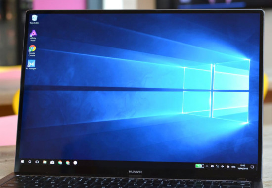 神戸元町 Windowsノートパソコン液晶画面交換修理