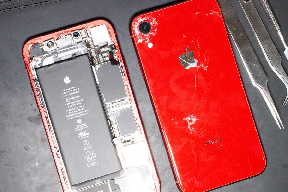 神戸「神安」iPhone XR バックガラス割れ修理いますぐ店1