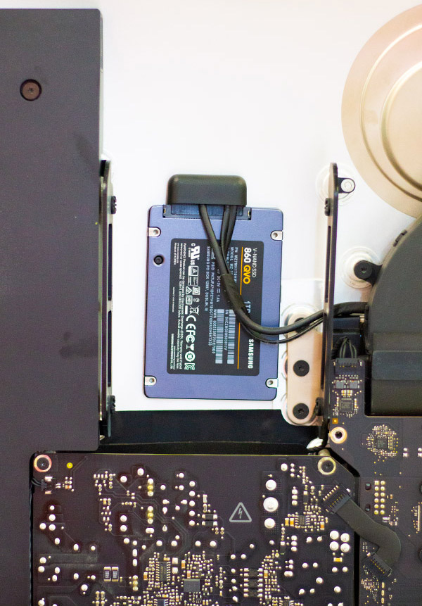 兵庫 iMac 2013 27インチ SSD Fusion Drive 交換修理5