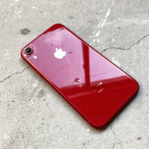 iPhone XR 背面ガラス割れ 修理神戸お店 | APPLEMAC スマホと