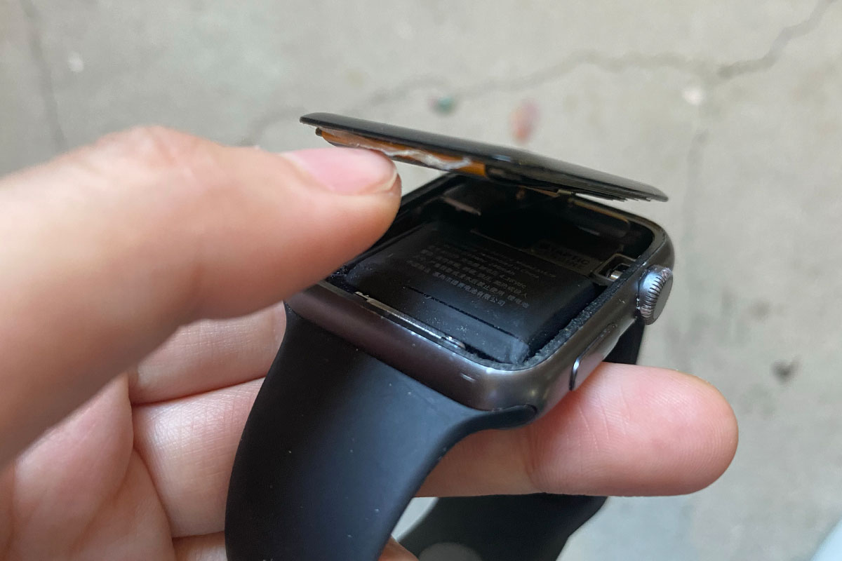 Apple Watch 電池膨張画面浮き修理交換お店 – APPLEMAC スマートフォン 