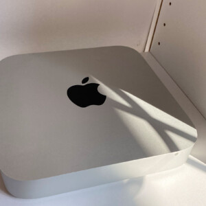 値下げしました！Mac mini  2011　16GBメモリ交換済み！！ macmini2011_ssd-300x300.jpg