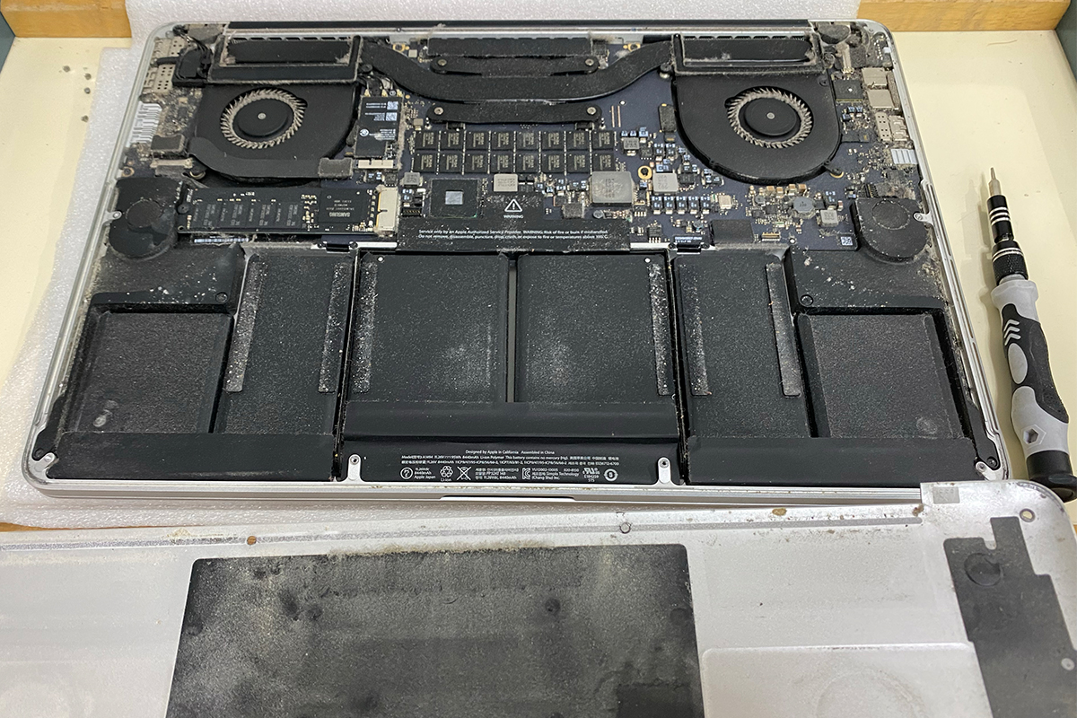 MacBookPro2013修理サービス推奨バッテリー交換2
