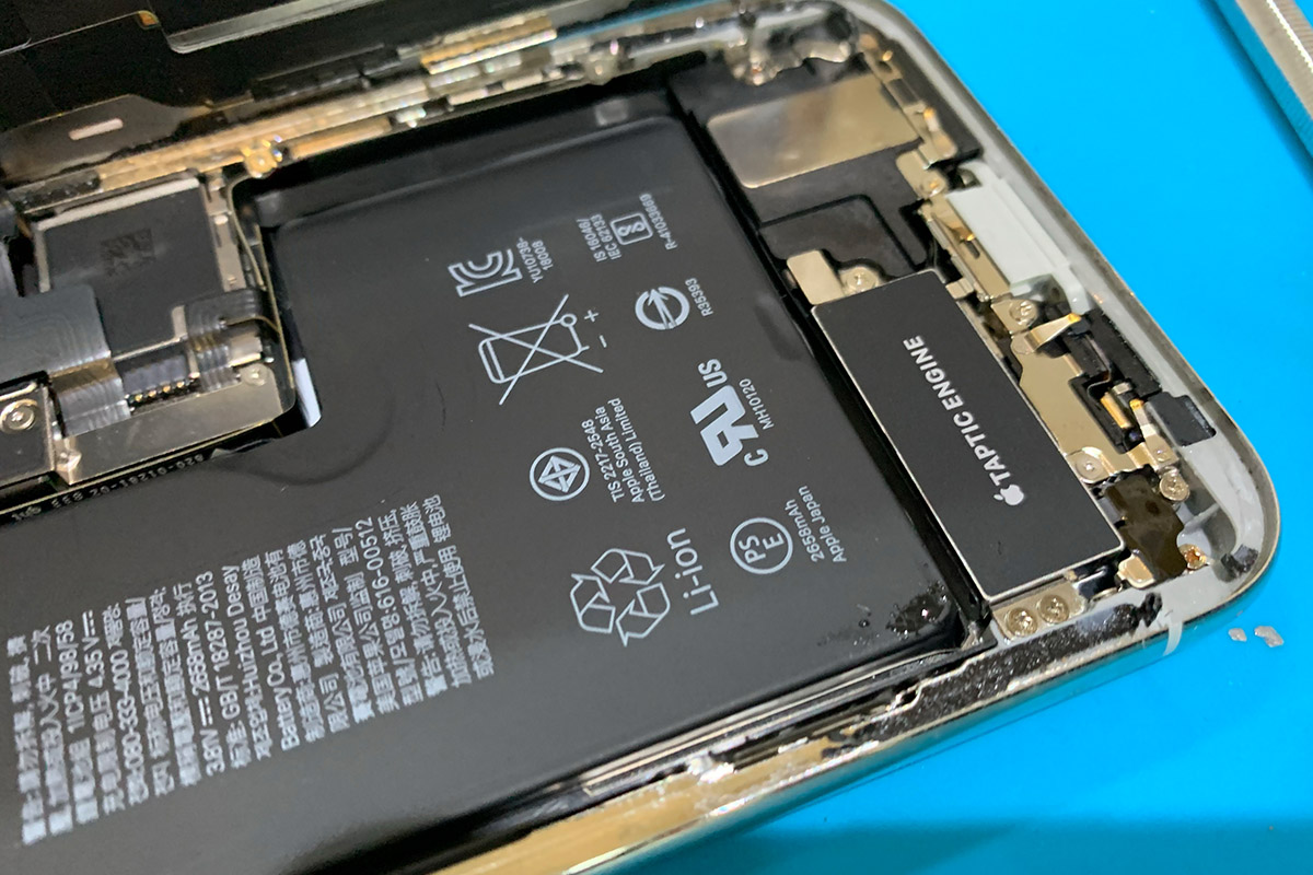iPhone XS 不明な部品・バッテリーに関する重要なメッセージ消す修理2