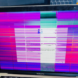 MacBook Pro 2017 画面故障