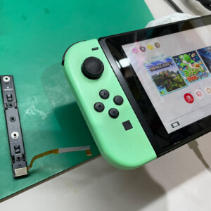 その他 SamsungmicroSDEX256GBfor Nintendo Switch This Nintendo Switch 2 mockup from CES 2025 is apparently