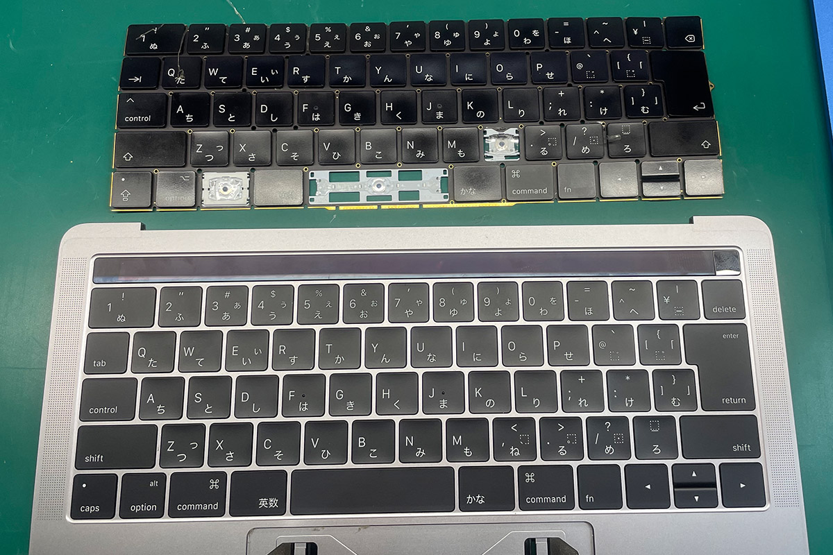 大阪北浜MacBook Air 13inch 2017 キーボード欠損修理