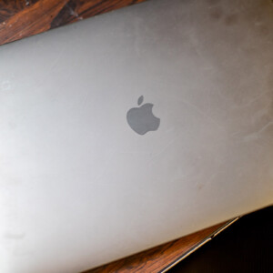 MacBook Pro 2019 16inch バッテリー交換後にトラックパッドが動かない