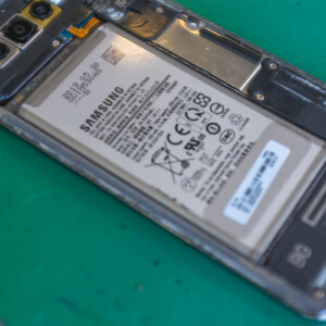 お金を使わない直す】Galaxy S10 + バッテリー交換修理 | APPLEMAC三宮