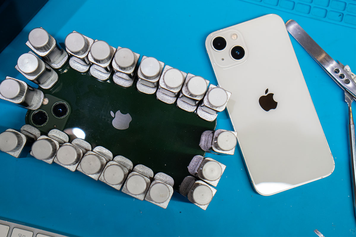 iPhoneの背面修理